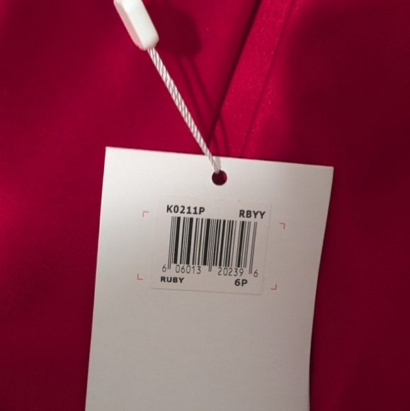 NWT Gal Meets Glam Collection Ruby Red Satin Christmas Holiday Dress 6 Petite - Picture 3 of 9